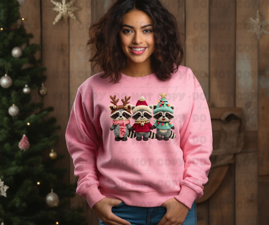 Yarn racoon Christmas