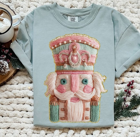 Knotted nutcracker