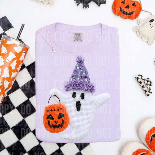 Faux yarn treat or treating ghost