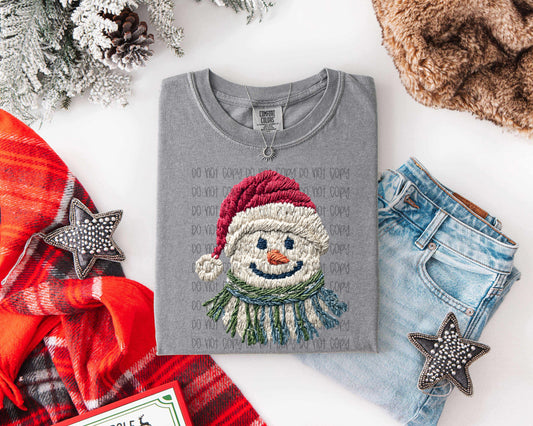 Faux yarn snowman green scarf